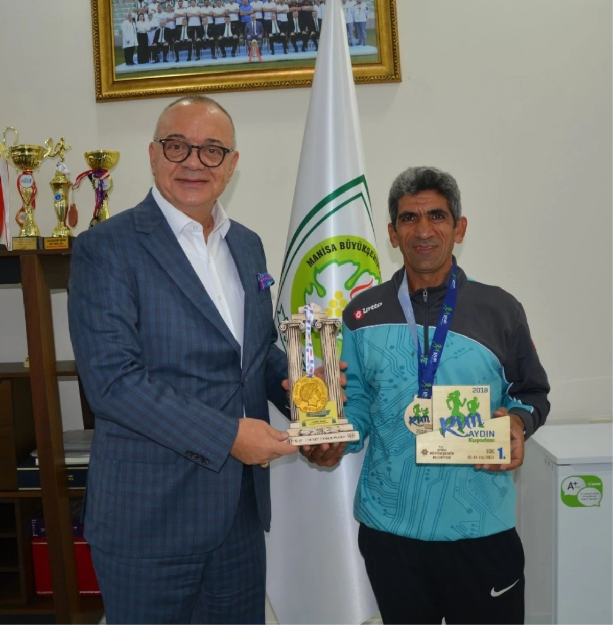 Başkan Ergün\'den Manisa Bbsk\'nin Şampiyon Atletine Tebrik