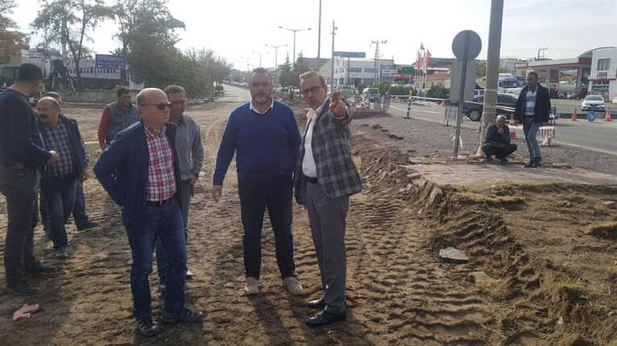 Belediye Başkanı Seçen, Hizmet Alanlarını Yerinde İnceledi