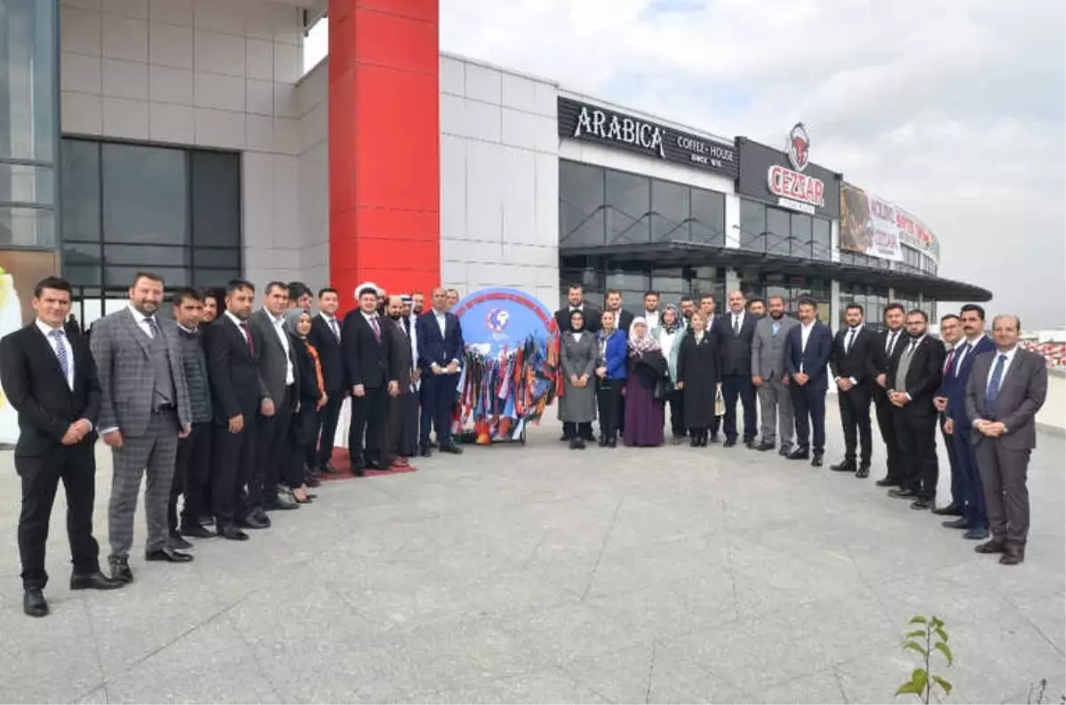 Dünya Beşten Büyüktür Derneğinden BM Protestosu