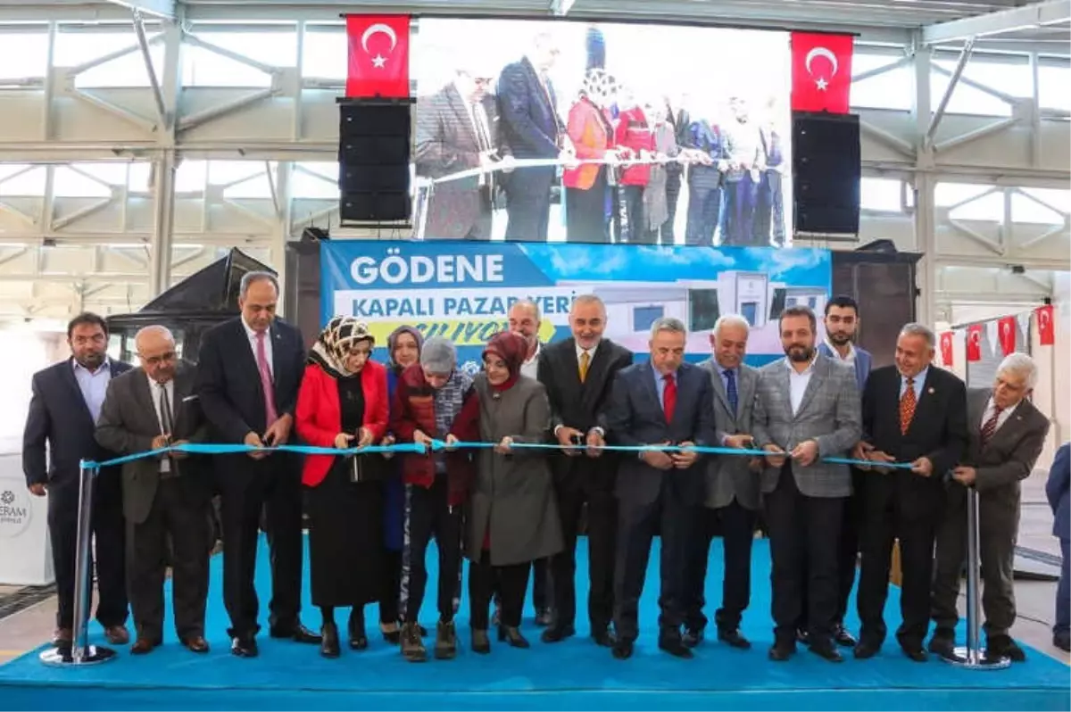 Gödene Kapalı Pazar Yeri Açıldı