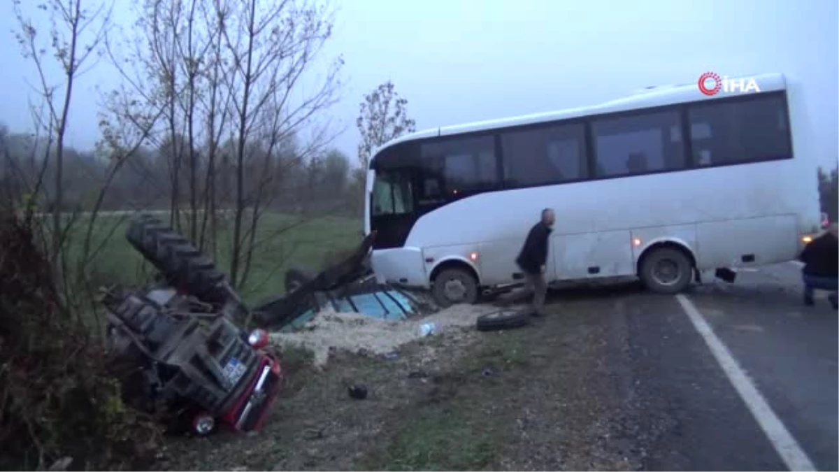Maden İşçilerini Taşıyan Otobüs ile Küspe Yüklü Traktör Çarpıştı: 12 Yaralı
