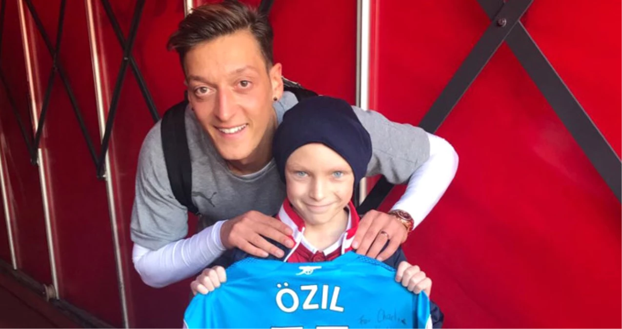 Mesut Özil\'in "Arkadaşım" Dediği Kanser Hastası Charlie, Hayatını Kaybetti