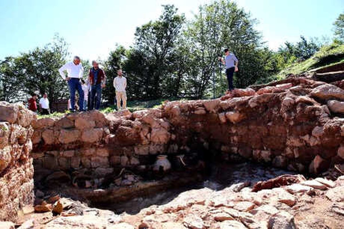 2 Bin 100 Yıllık Kibele Heykeli, Dünya Arkeologlarının da İlgisini Çekiyor