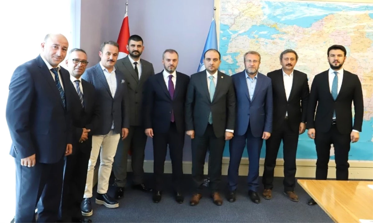 AK Parti İzmir\'de 4 İlçe Başkanı Belli Oldu