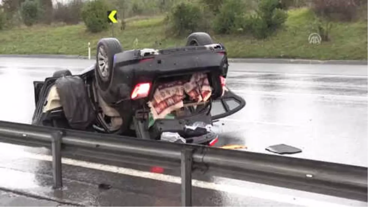 Anadolu Otoyolu\'nda Zincirleme Trafik Kazası: 8 Yaralı - Düzce