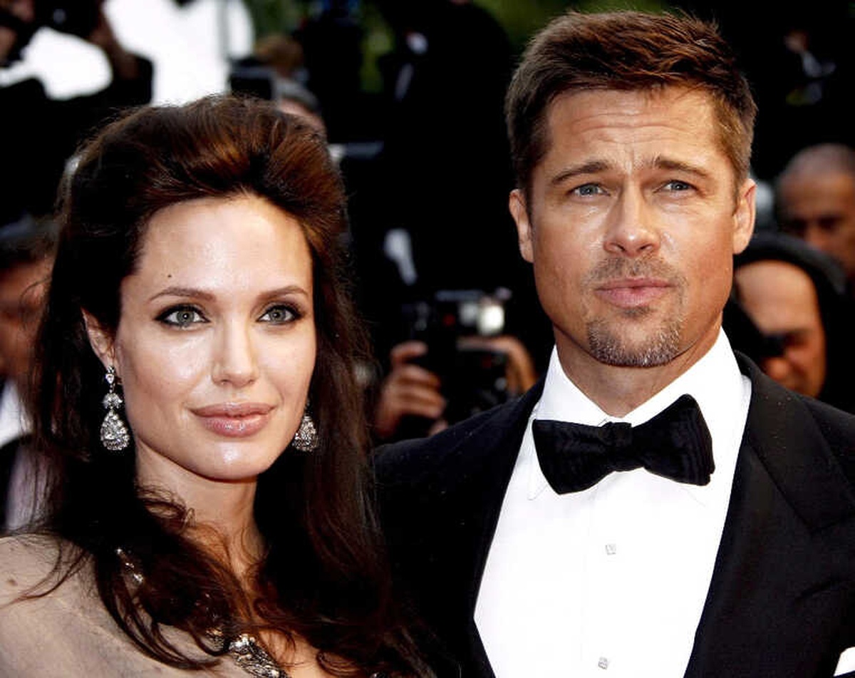 Angelina Jolie\'ye "Ajan" Suçlaması