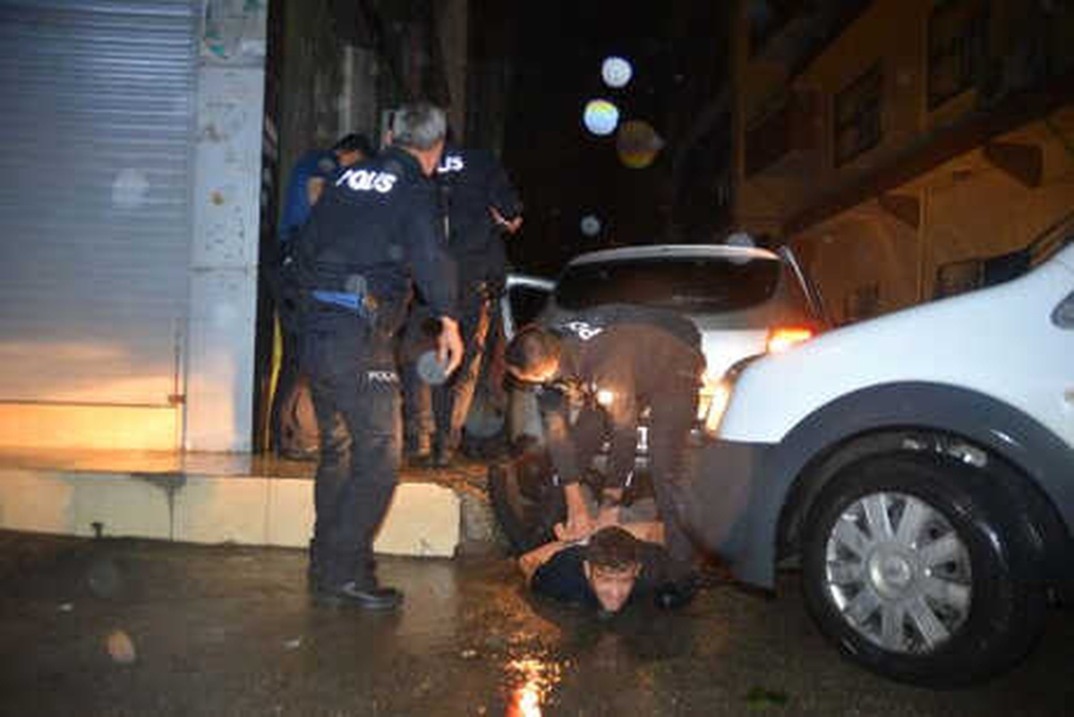 Aranan Otomobildekiler, Kovalamacayla Yakalandı