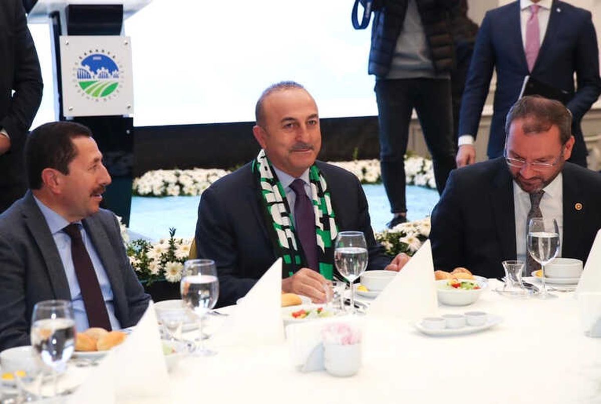 Bakan Çavuşoğlu \'Yeni Dönemde Türkiye\'nin Dış Politika Vizyonu\' Konferansına Katıldı