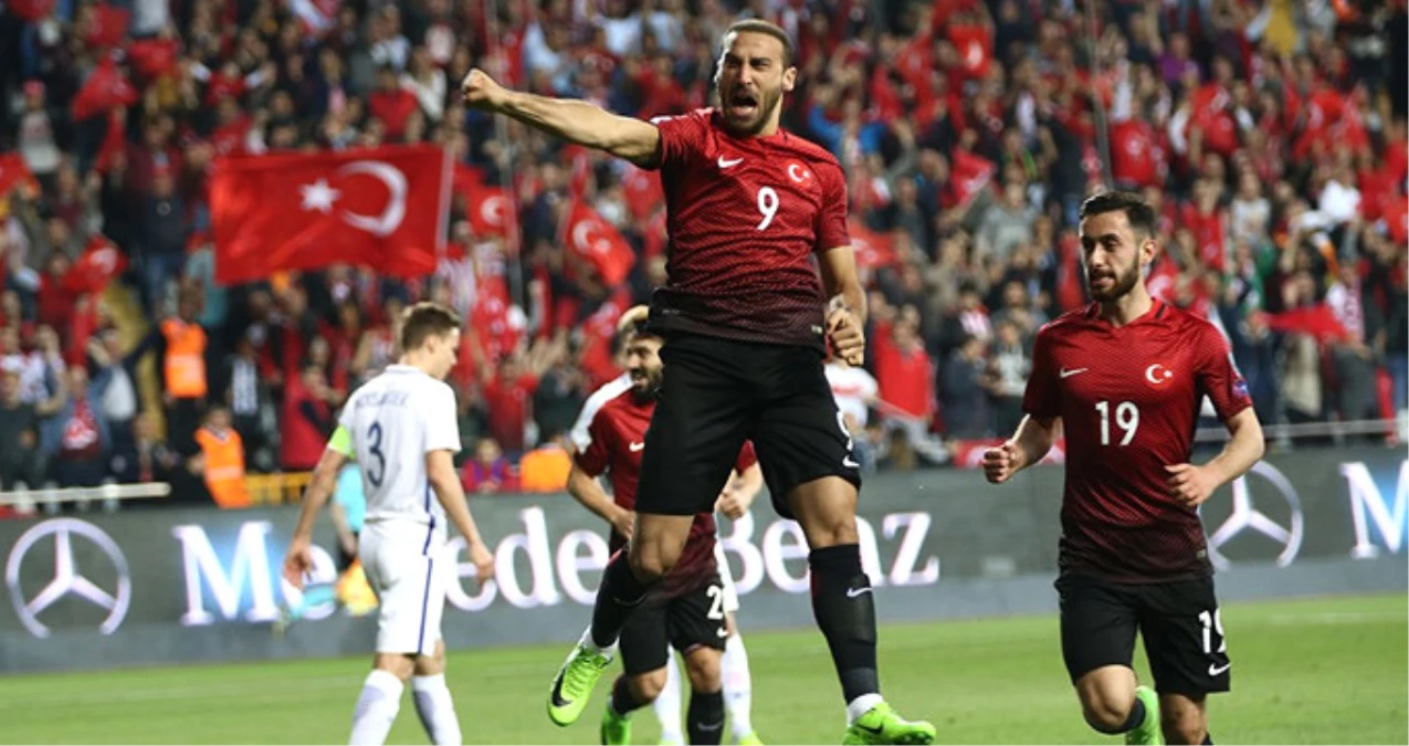 Belçika, FIFA Sıralamasında Zirveye Çıktı, Türkiye 38. Sırada