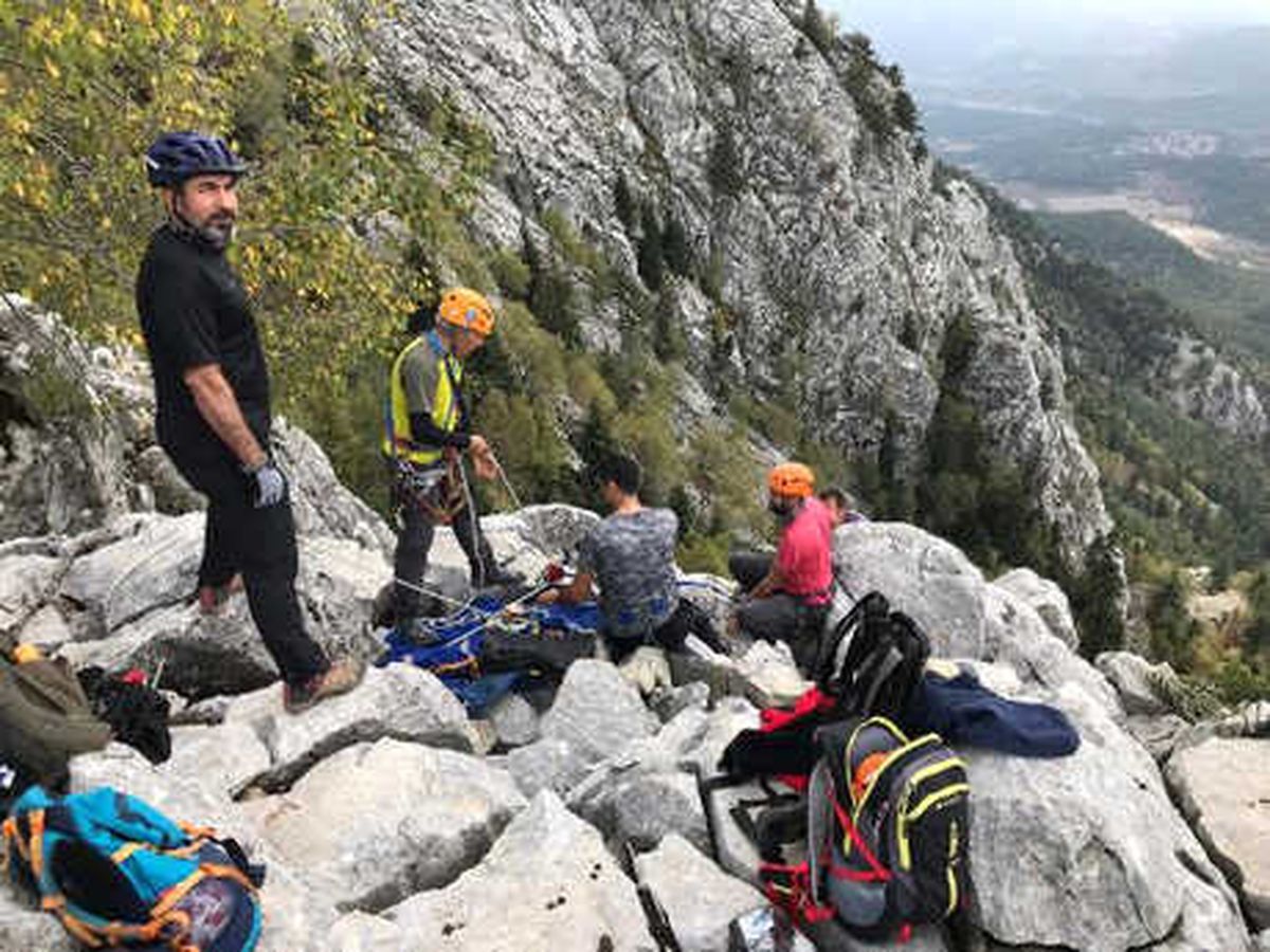 Dağda Mahsur Kalan Keçiler Kurtarıldı