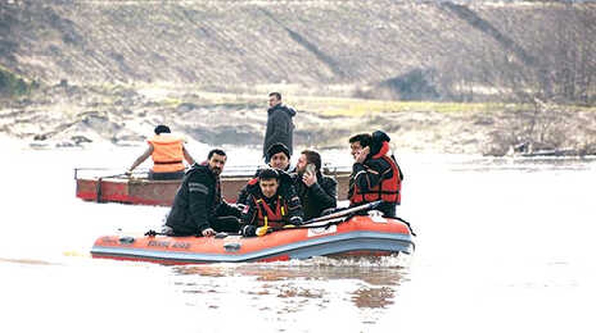 Meriç Nehri\'nde Kaçak Göçmenlerin Botu Alabora Oldu