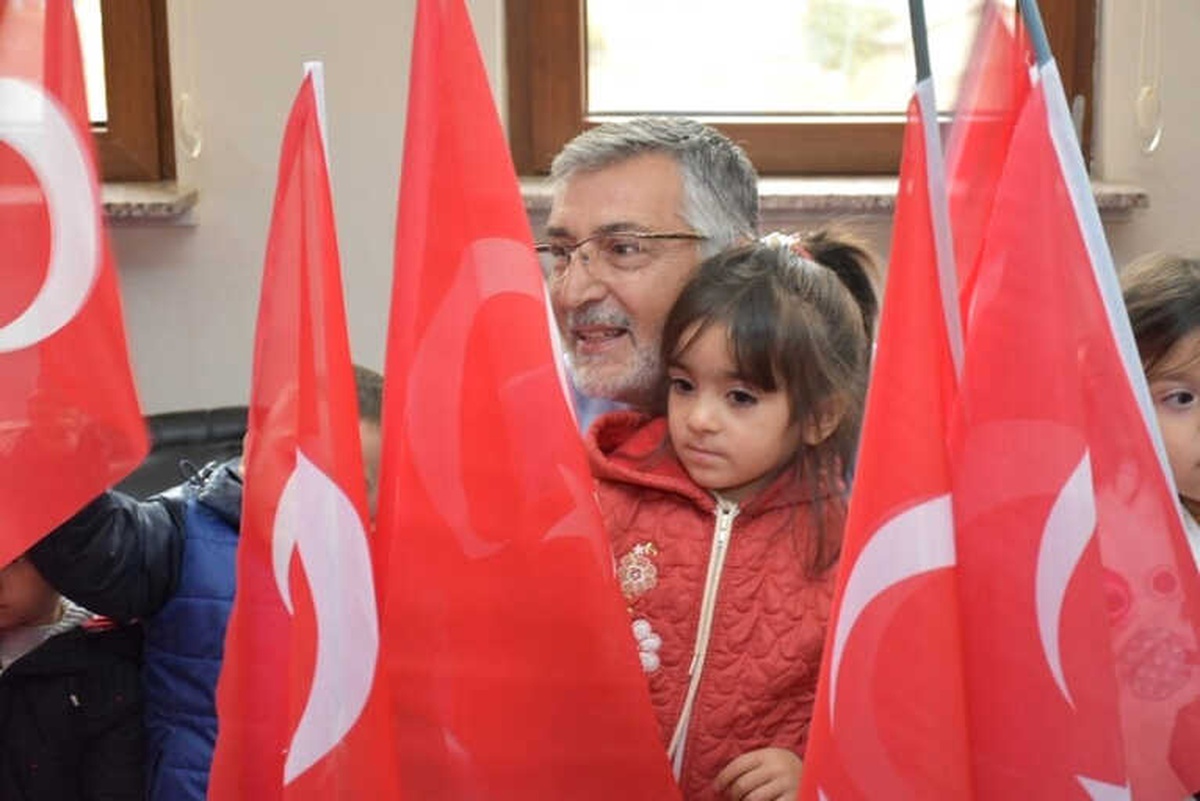 Miniklerden Başkan Bozkurt\'a 29 Ekim Ziyareti