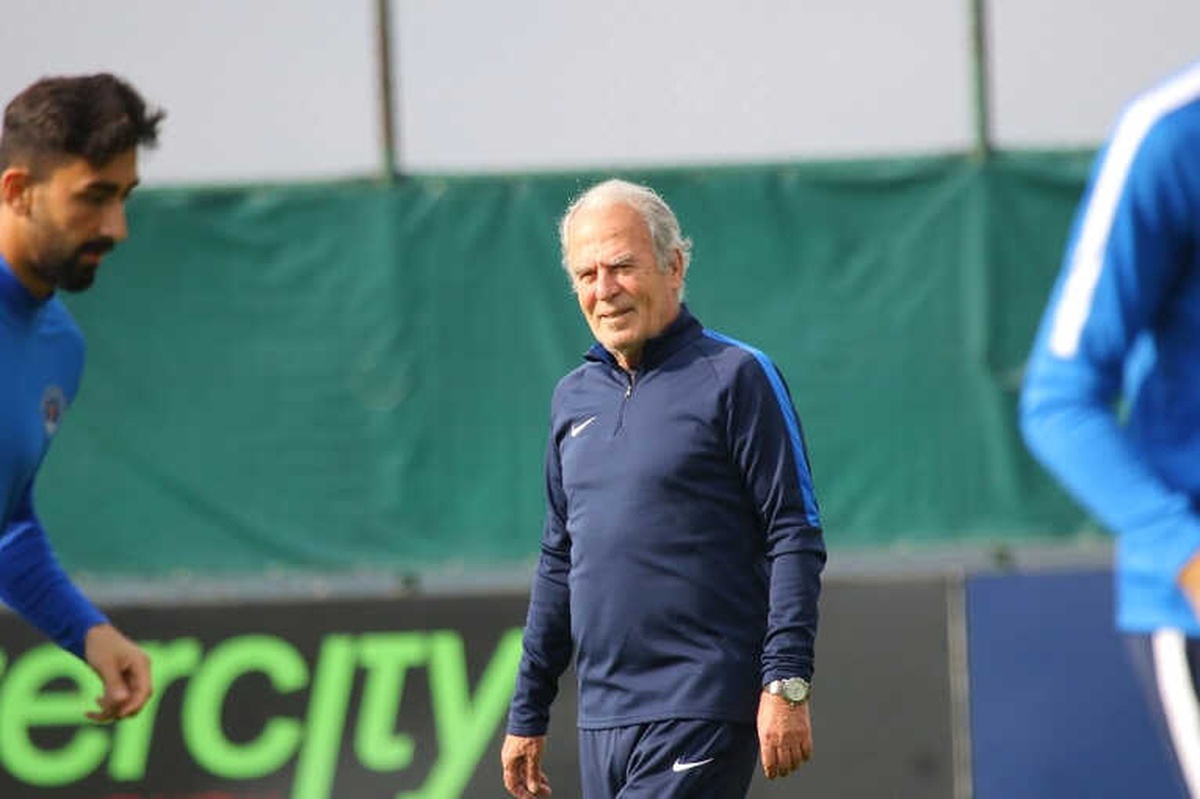 Mustafa Denizli: "Futbolcularımın İsteğinden Son Derece Memnunum"
