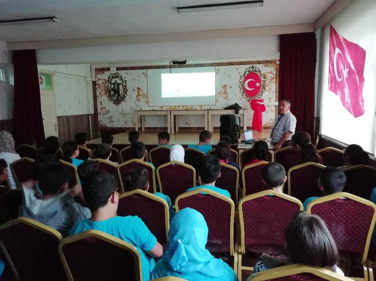 Öğrencilere Sosyal Uyum ve Çocuk Hakları Eğitimi Verildi
