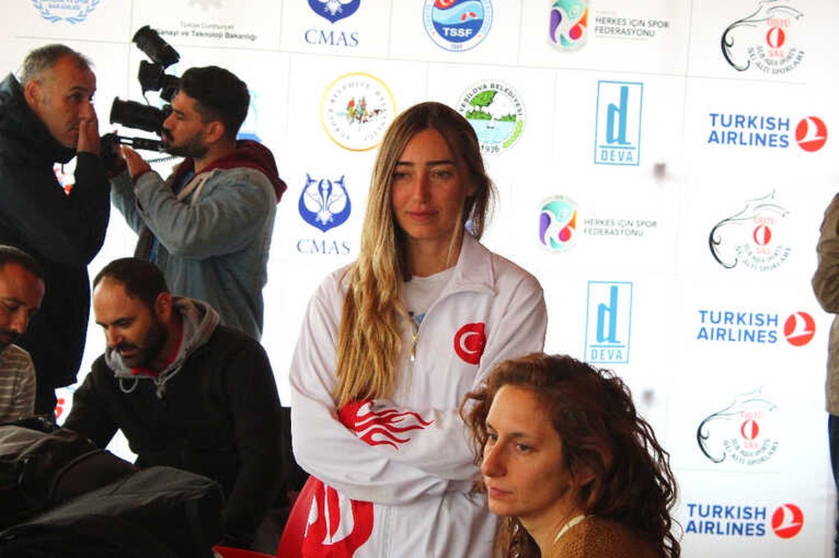 Şahika Ercümen\'in Rekor Denemesine Fırtına Engeli