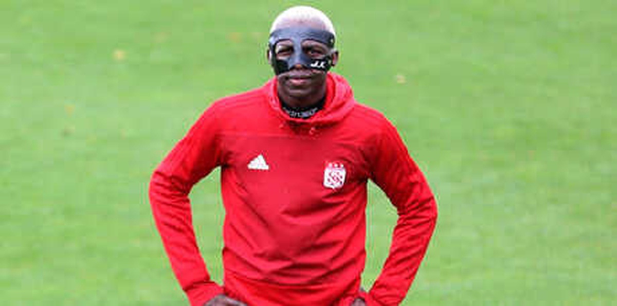 Sivasspor\'da Kone Özel Maskeyle Çalıştı
