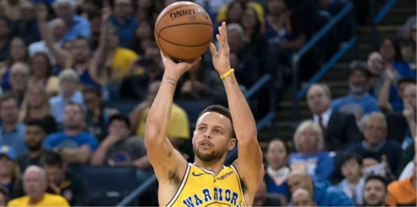 Stephen Curry Alev Aldı