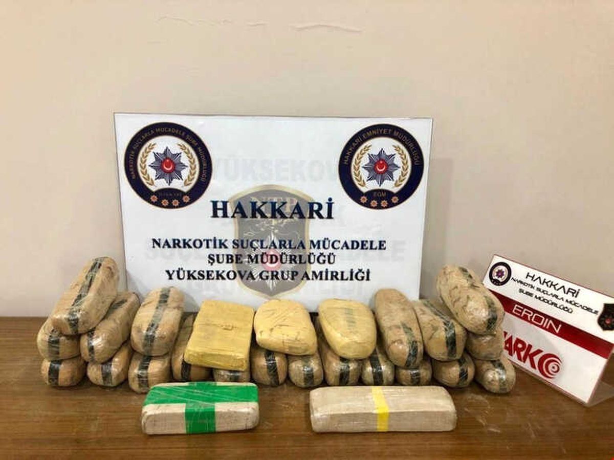 Yüksekova\'da 13 Kilo Eroin Ele Geçirildi