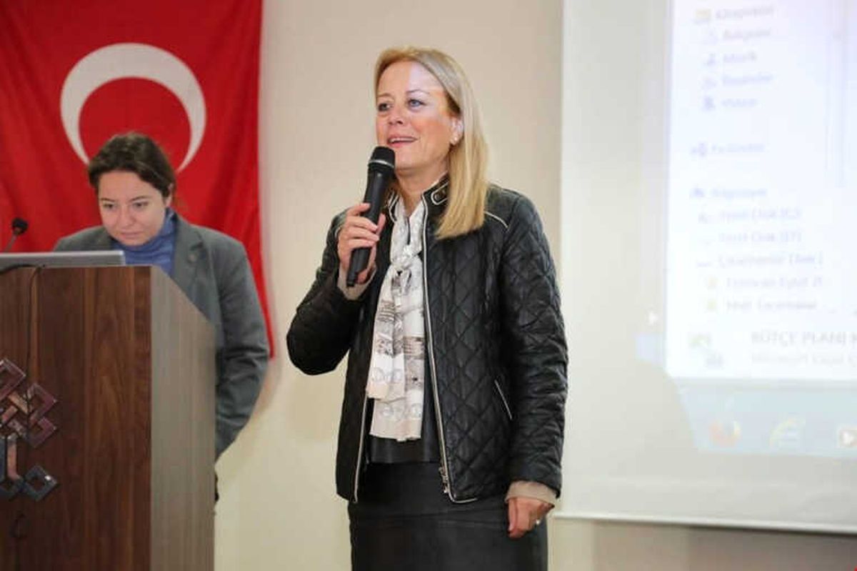 Aile ve Farkındalık Eğitimi