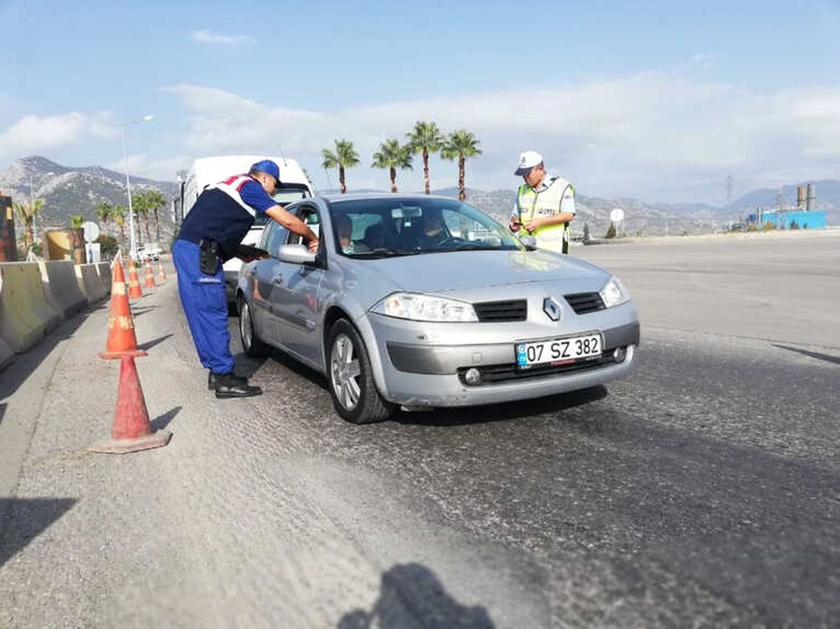 Antalya\'da Trafikte Havadan ve Karadan Eş Zamanlı Kontrol
