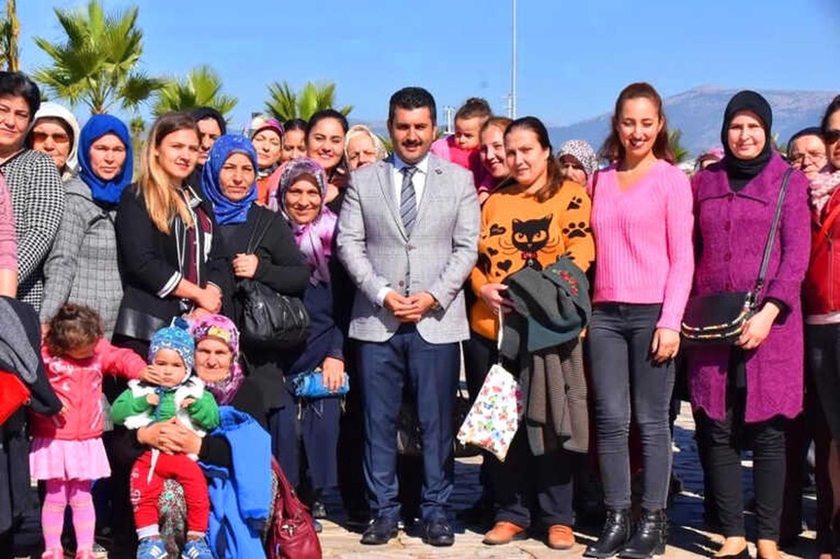 Başkan Uğurlu, Millet Bahçesi\'nde Kadınları Ağırladı