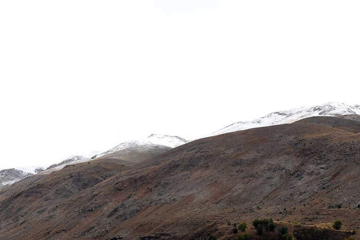 Çelikhan\'a Yılın İlk Karı Yağdı