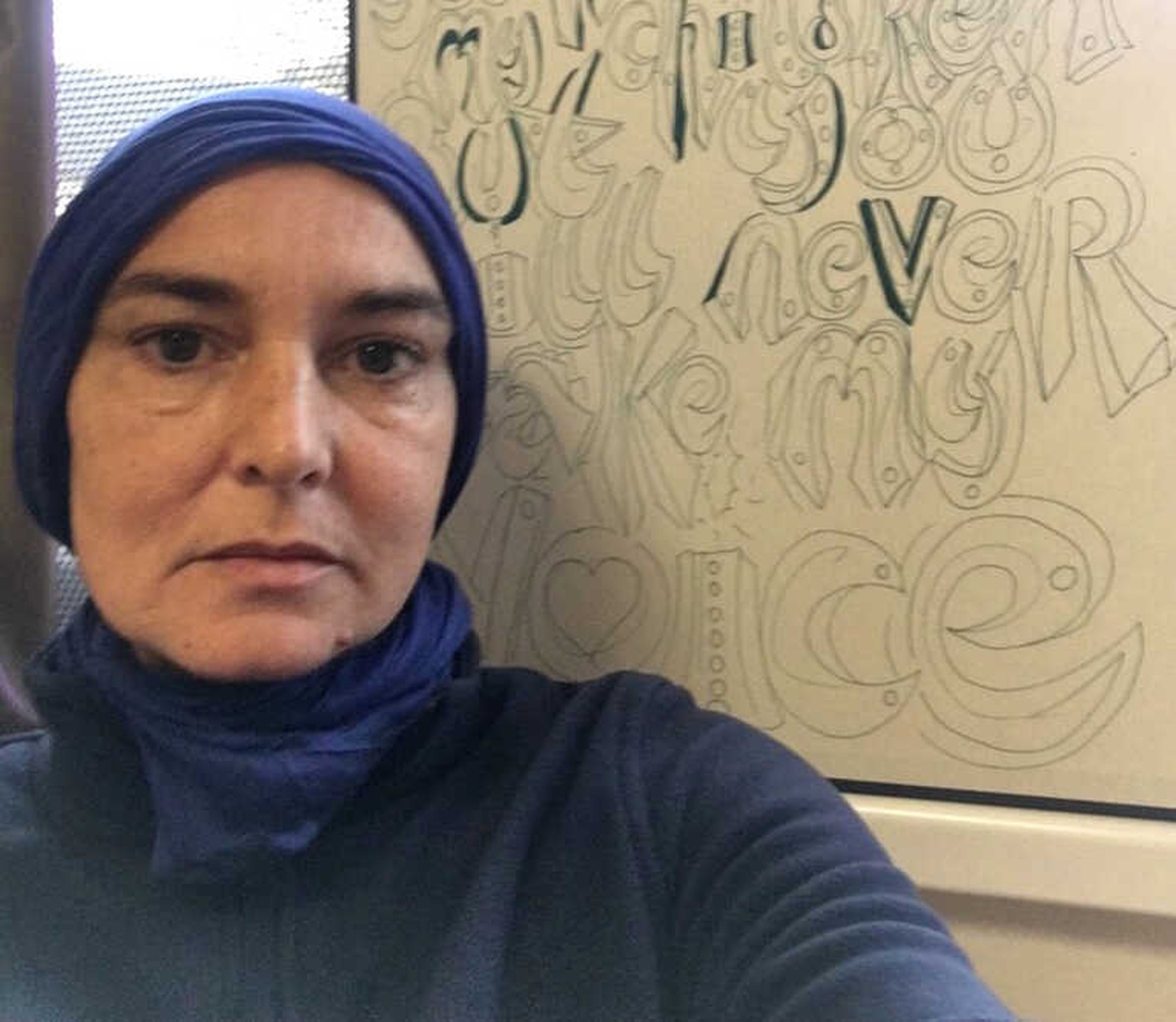 Dünyaca Ünlü Şarkıcı Müslüman Oldu
