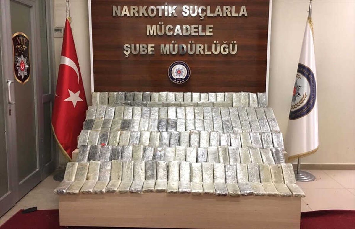 Düzce ve Van\'da 114 Kilogram Eroin Ele Geçirildi