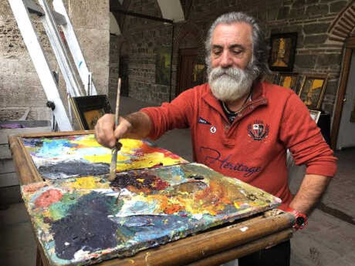 Emekli İngilizce Öğretmeni, Ömrünü Resme Adadı