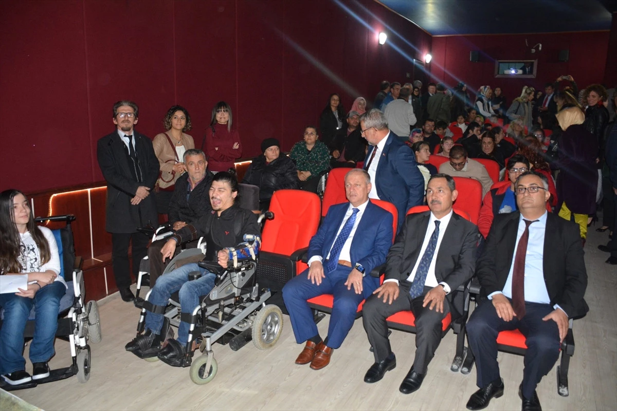 Ereğli\'de Engelliler İçin Kafeterya ve Sinema Salonu Açıldı