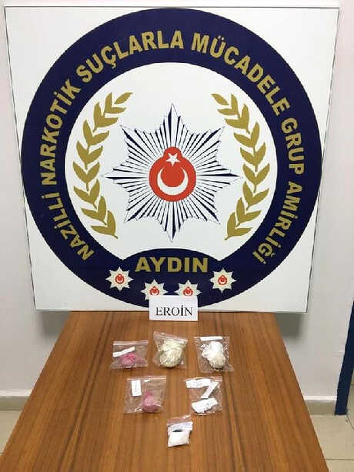Eroinle Yakalanan Kadın, Tutuklandı