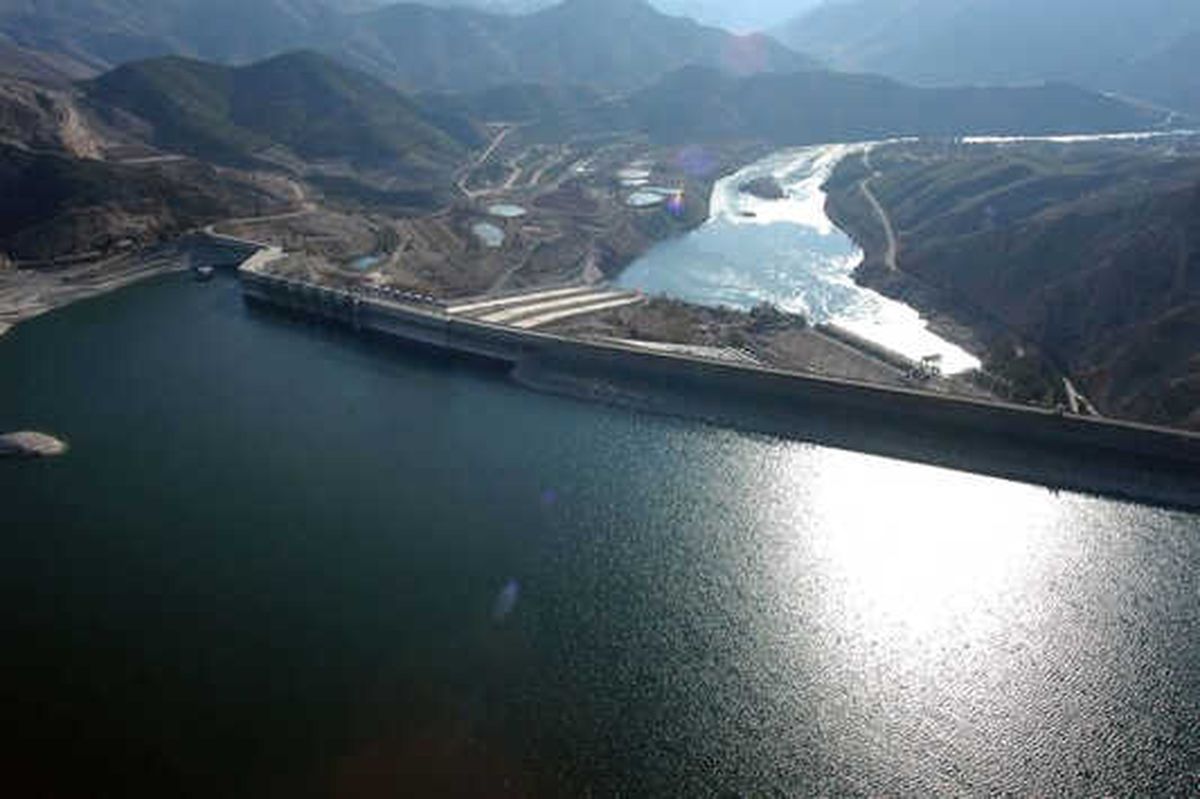 Fırat Nehri\'ndeki Barajlardan Üretilen Elektrikten 27 Milyar Dolar Gelir Sağlandı
