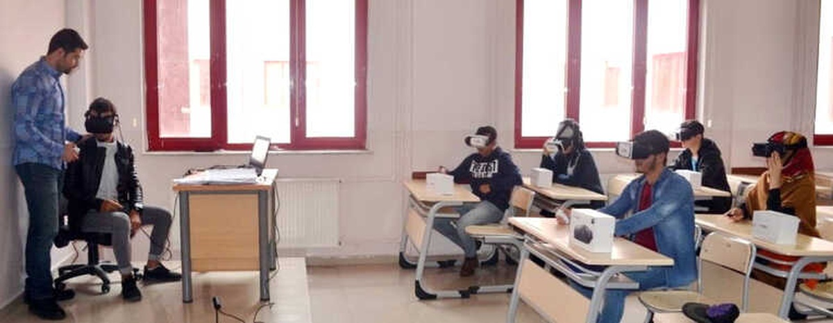 Gaün Oğuzeli Myo Öğrencilerine Sanal Gerçeklik Tatbikatı Yaptırıldı