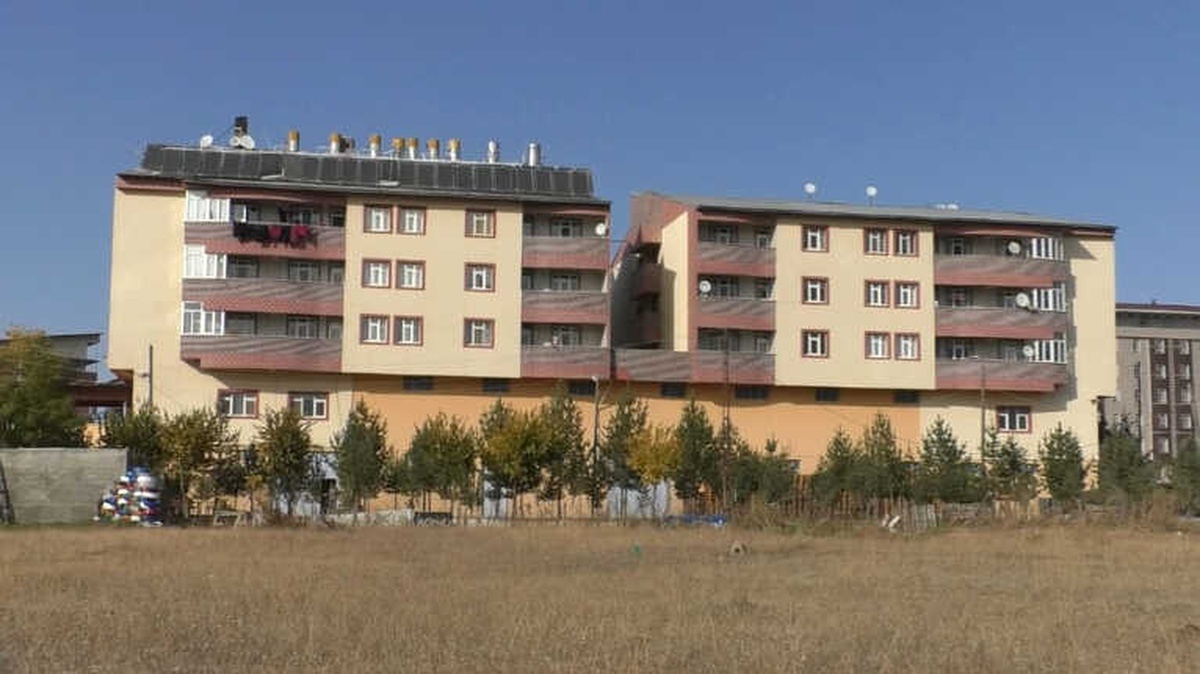 Güneş Enerjisi ile Binanın Yüzde 70\'ini Isıtıyor