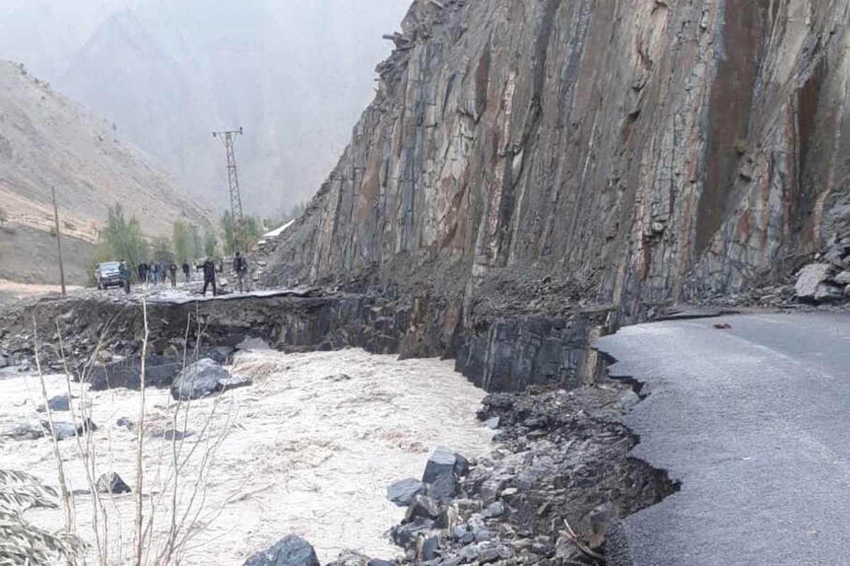 Hakkari Kırıkdağ Köyünde Sel: 6 İşçi Mahsur Kaldı