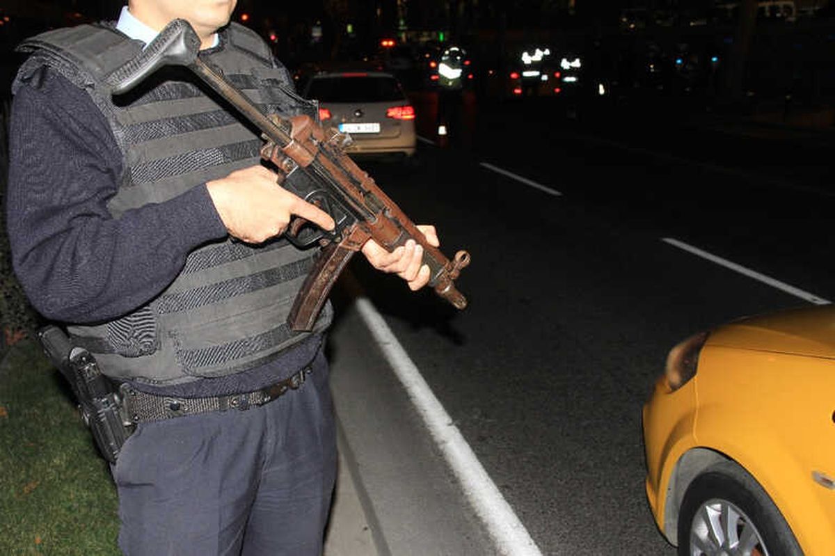 İstanbul\'da Aranan 181 Kişi Yakalandı