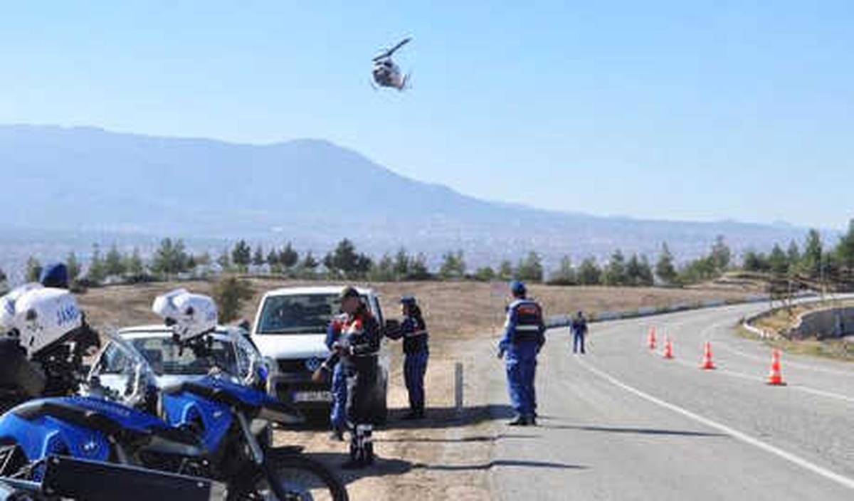 Jandarmadan Helikopter Destekli Trafik Denetimi