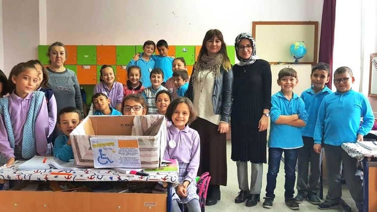 Kapaklar Çöp Değil, Umut Olsun"