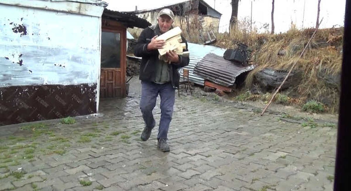 Kars\'ta Havaların Soğudu, Sobalar Yanmaya Başladı