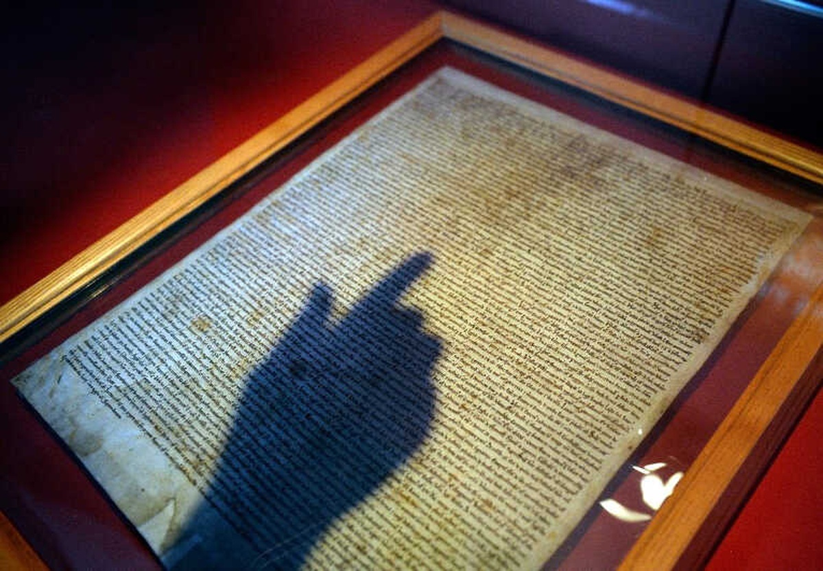 Katedralden Orijinal Magna Carta\'yı Çalma Girişimi