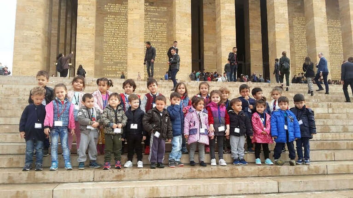 Miniklerden Anıtkabir\'e Ziyaret