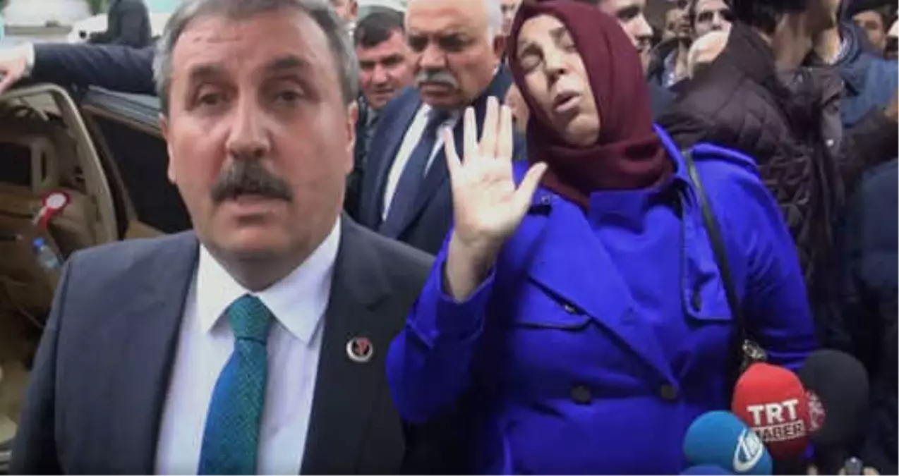 Muhsin Yazıcıoğlu\'nun Eşi, BBP Lideri Destici\'nin Üzerine Yürüdü