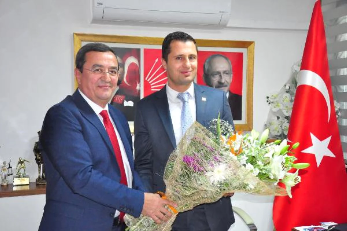 Narlıdere Belediye Başkanı Batur, Büyükşehir\'e Talip Oldu