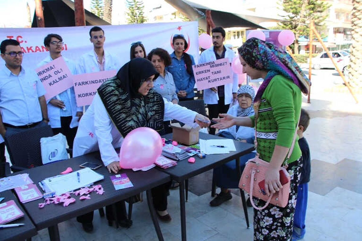 Öğrencilerin Halk ile İlk Buluşması Gerçekleşti