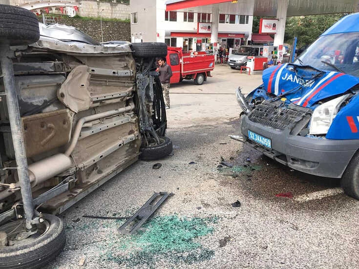 Ordu\'da Trafik Kazası Ucuz Atlatıldı