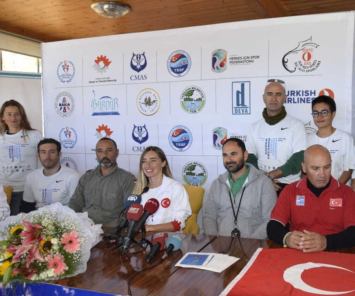Şahika Ercümen: "İlk Kez Bu Kadar Soğuk Suda Daldım"