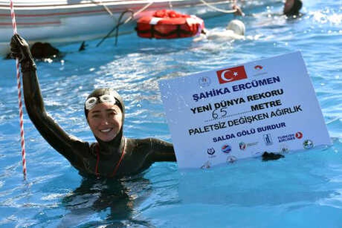 Şahika Ercümen: "Ülkemize, Yeni Dünya Rekoru Armağan Ettik"