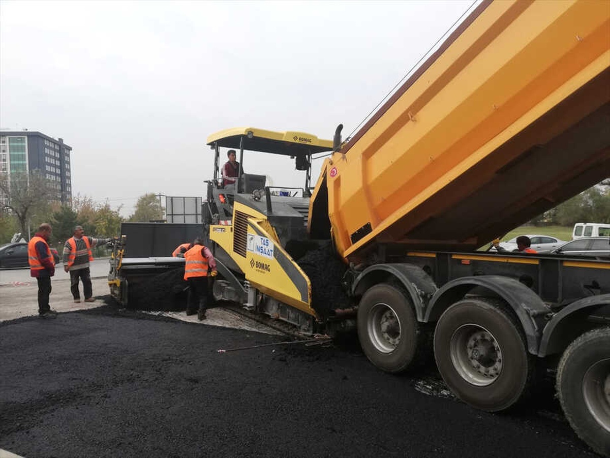 Trakya Üniversitesinin Yolları Yenileniyor