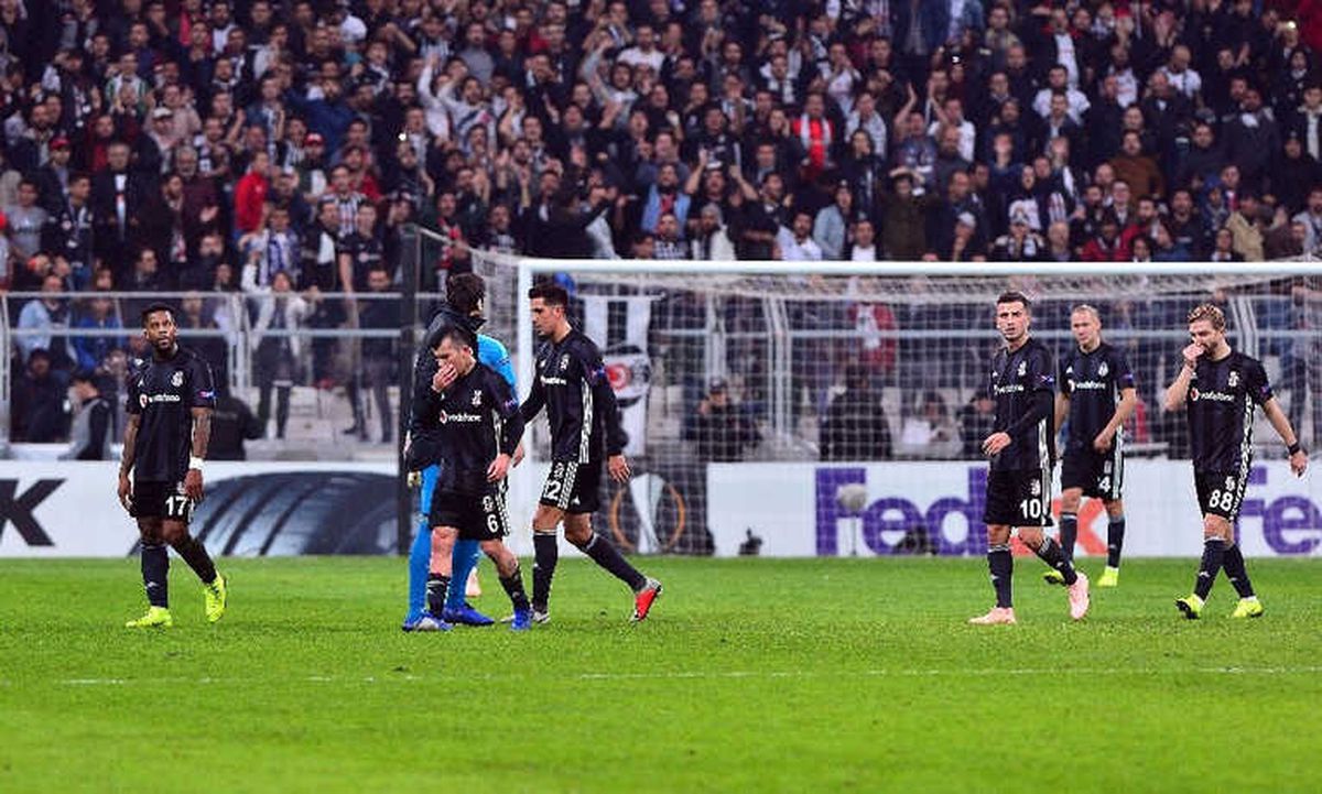 UEFA Avrupa Ligi: Beşiktaş: 2 - Genk: 4 (Maç Sonucu)