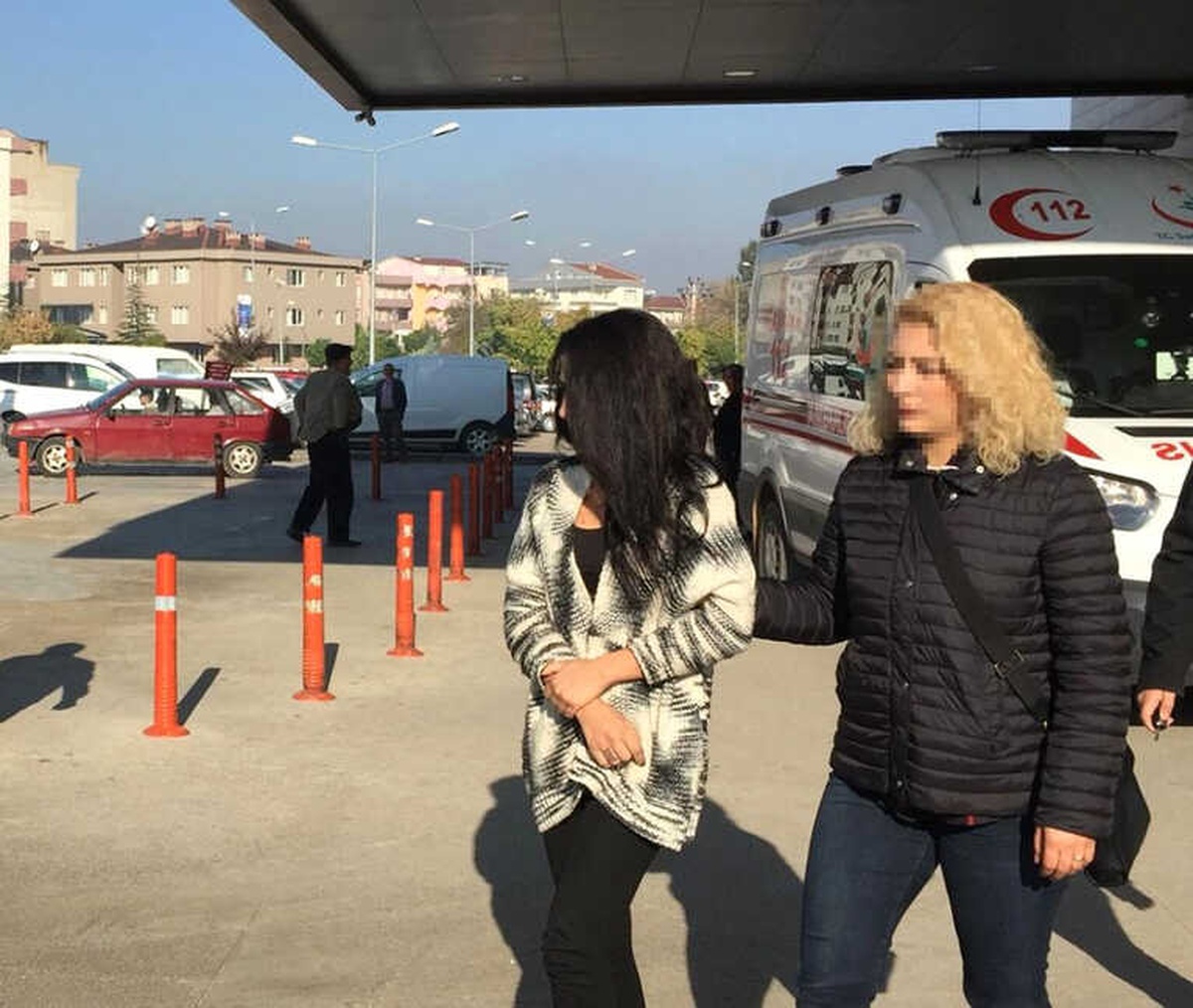 Zehir Taciri Kadın Uyuşturucu ve Silahla Yakalandı